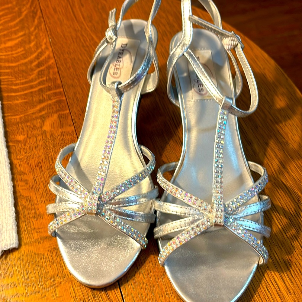 Worn for one occasion! Size 8